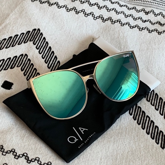 Quay Australia Accessories - BNIB Quay Sorority Princess Cat Eye Sunglasses